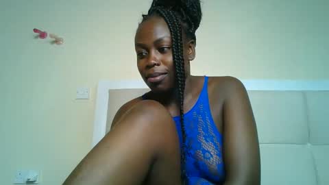 Snapshot of sexxyivy chatting on 02.21.25 ivy online show from 02.21.25