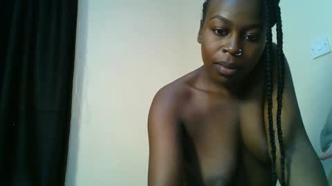 Snapshot of sexxyivy chatting on 03.06.25 ivy online show from 03.06.25