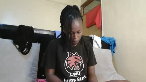 Snapshot of sexxyivy chatting on 09.12.25 ivy online show from 09.12.25