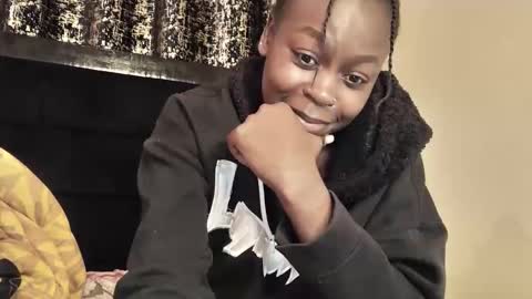 Snapshot of sexxyivy chatting on 10.20.25 ivy online show from 10.20.25