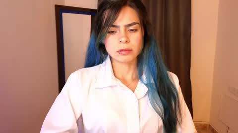  Angie   online show from 10.05.25