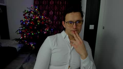 Snapshot of sexxymuscles4u chatting on 01.14.26 Sexxymuscles4U online show from 01.14.26