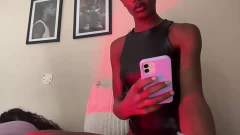 sexy_aluna online show from 09.27.25