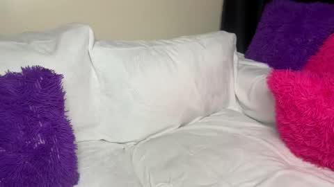 Snapshot of sexy_aluna chatting on 04.18.26 sexy_aluna online show from 04.18.26