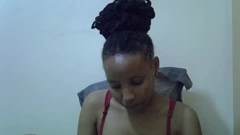 Snapshot of sexy_ann1 chatting on 05.17.26 Nyagah online show from 05.17.26