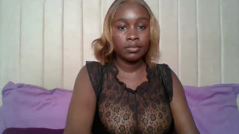 sexy_ari2 online show from 12.02.25