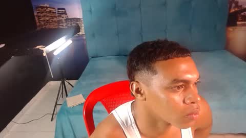 Snapshot of sexy_bigcock01 chatting on 02.01.25 sexy_bigcock01 online show from 02.01.25