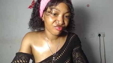 Snapshot of sexy_bluey247 chatting on 02.02.26 sexy_bluey247 online show from 02.02.26