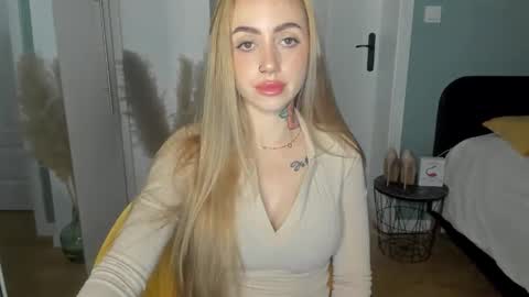 C o r a l i e online show from 05.14.26