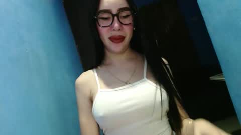 sexy_emily92 online show from 02.10.26