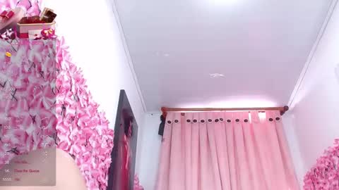 Soy Fresita online show from 02.12.25