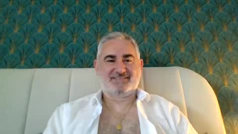 Snapshot of sexy_italiandaddy chatting on 06.19.26 Antonio online show from 06.19.26
