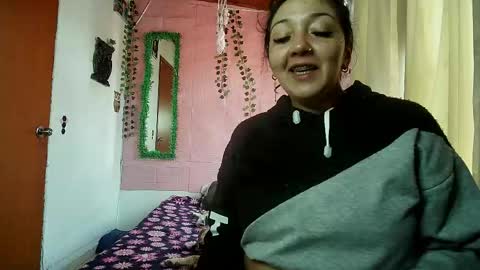 sexy lolas online show from 04.20.26