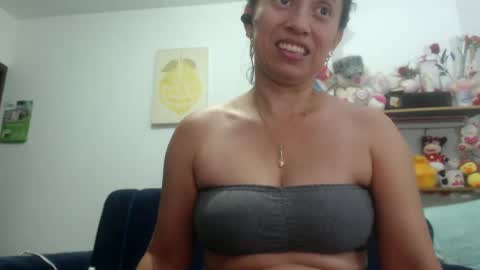 Snapshot of sexy_mary_69 chatting on 09.12.25 Mary online show from 09.12.25