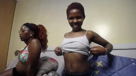 Snapshot of sexy_mia6 chatting on 11.17.25 sexy_mia6 online show from 11.17.25