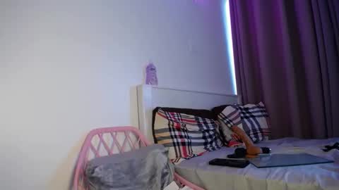 Snapshot of sexy_mia6 chatting on 01.07.26 sexy_mia6 online show from 01.07.26