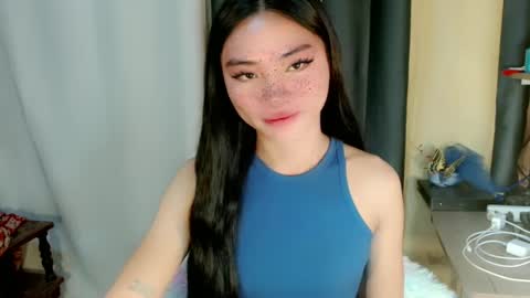 Snapshot of sexy_mikaxoxo chatting on 01.31.25 mika online show from 01.31.25