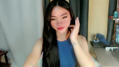 Snapshot of sexy_mikaxoxo chatting on 01.31.25 mika online show from 01.31.25