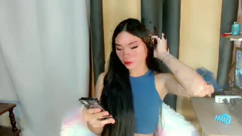 Snapshot of sexy_mikaxoxo chatting on 01.31.25 mika online show from 01.31.25