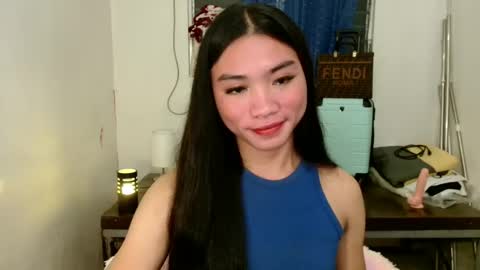 Snapshot of sexy_mikaxoxo chatting on 02.07.25 mika online show from 02.07.25