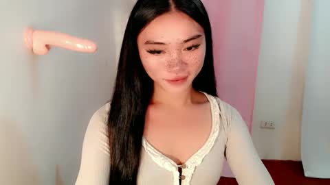 Snapshot of sexy_mikaxoxo chatting on 02.16.25 mika online show from 02.16.25