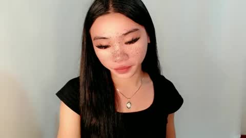 Snapshot of sexy_mikaxoxo chatting on 02.24.25 mika online show from 02.24.25