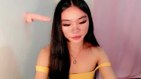 Snapshot of sexy_mikaxoxo chatting on 02.25.25 mika online show from 02.25.25