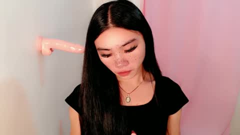 Snapshot of sexy_mikaxoxo chatting on 03.01.25 mika online show from 03.01.25