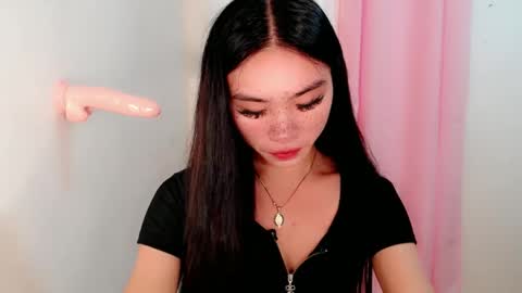 Snapshot of sexy_mikaxoxo chatting on 03.02.25 mika online show from 03.02.25