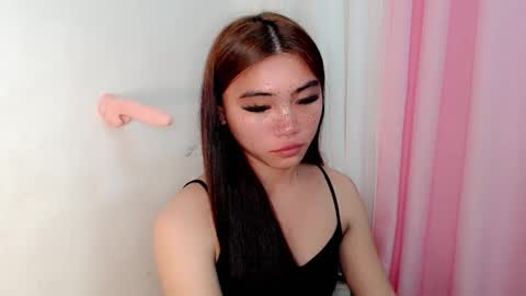 Snapshot of sexy_mikaxoxo chatting on 10.02.25 mika online show from 10.02.25