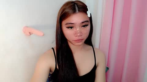 Snapshot of sexy_mikaxoxo chatting on 10.03.25 mika online show from 10.03.25