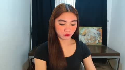 Snapshot of sexy_mikaxoxo chatting on 10.26.25 mika online show from 10.26.25