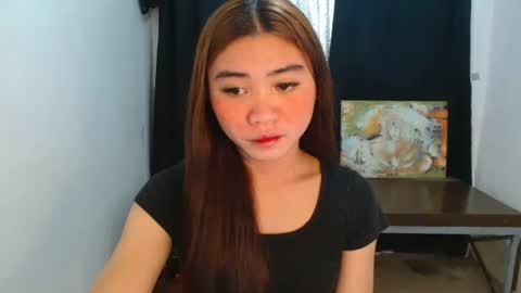 Snapshot of sexy_mikaxoxo chatting on 10.26.25 mika online show from 10.26.25