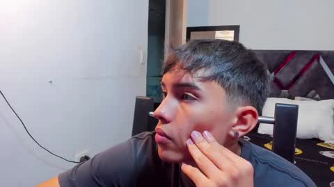 Snapshot of sexy_molly09 chatting on 11.17.25 sexy_molly09 online show from 11.17.25