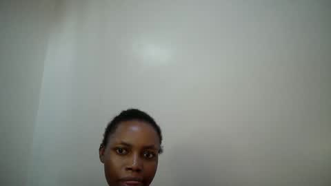 Snapshot of sexy_muna2 chatting on 04.20.26 sexy_muna2 online show from 04.20.26