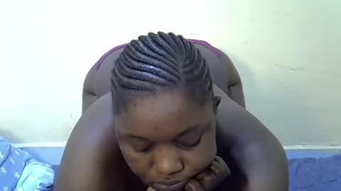 Snapshot of sexy_naila2 chatting on 04.08.26 sexy_naila2 online show from 04.08.26