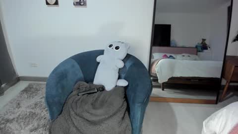 Snapshot of sexy_natty chatting on 12.17.24 sexy nattaly online show from 12.17.24