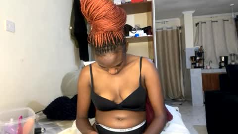 Snapshot of sexy_nyla chatting on 06.22.26 Nyla online show from 06.22.26