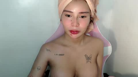Snapshot of sexy_rem04 chatting on 06.15.26 Rem online show from 06.15.26