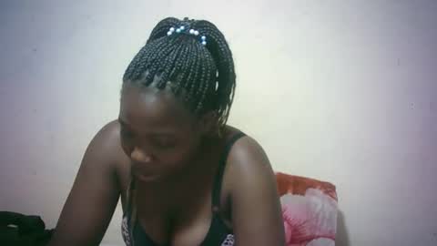 sexy_sandrah online show from 12.02.25