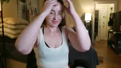 Snapshot of sexy_sheep chatting on 04.13.26 Sexy Sheep online show from 04.13.26