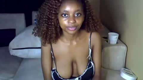 Snapshot of sexy_short chatting on 06.10.26 Janet online show from 06.10.26