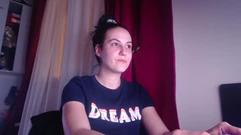 Snapshot of sexy_slimm25 chatting on 03.08.25 Slimm online show from 03.08.25