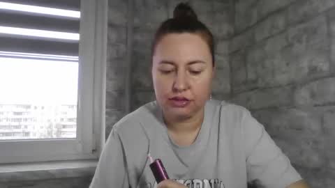 Olivia online show from 12.02.25