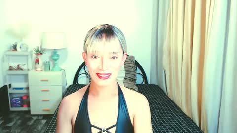 Snapshot of sexy_yllona chatting on 05.31.26 sexy_yllona online show from 05.31.26
