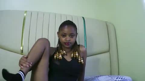 Snapshot of sexy_zaraa chatting on 05.08.26 sexy zaraa online show from 05.08.26