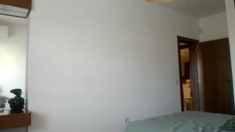 Snapshot of sexyandmarried chatting on 10.26.25 sexyandmarried online show from 10.26.25