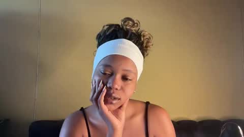 sexyasszeeee online show from 11.13.25