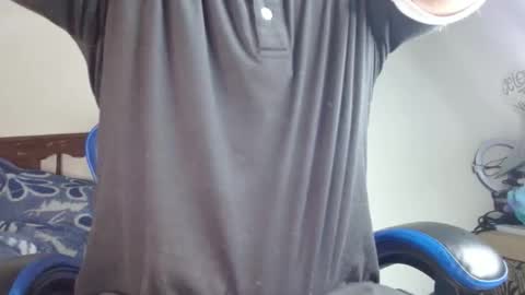 Snapshot of sexyboy_bigclit chatting on 02.15.26 Iker online show from 02.15.26