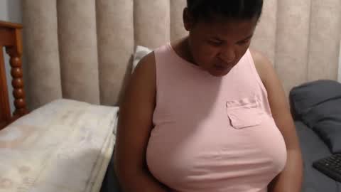 sexybustyxx online show from 10.07.25